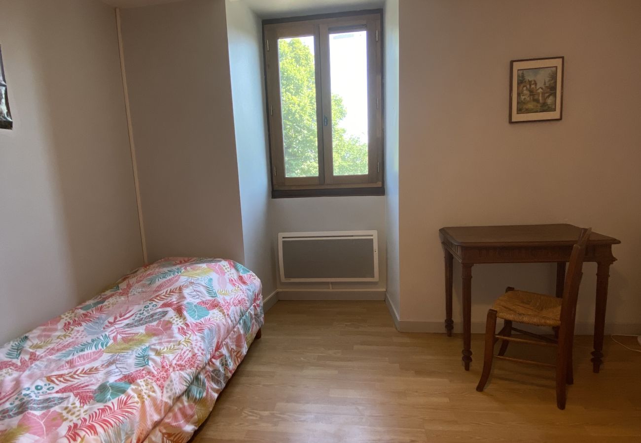 Maison à Miers - Grande maison de famille à Miers