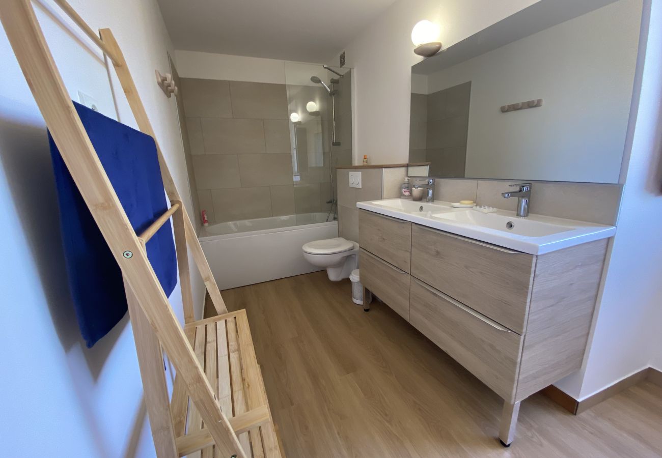 Maison à Miers - Grande maison de famille à Miers