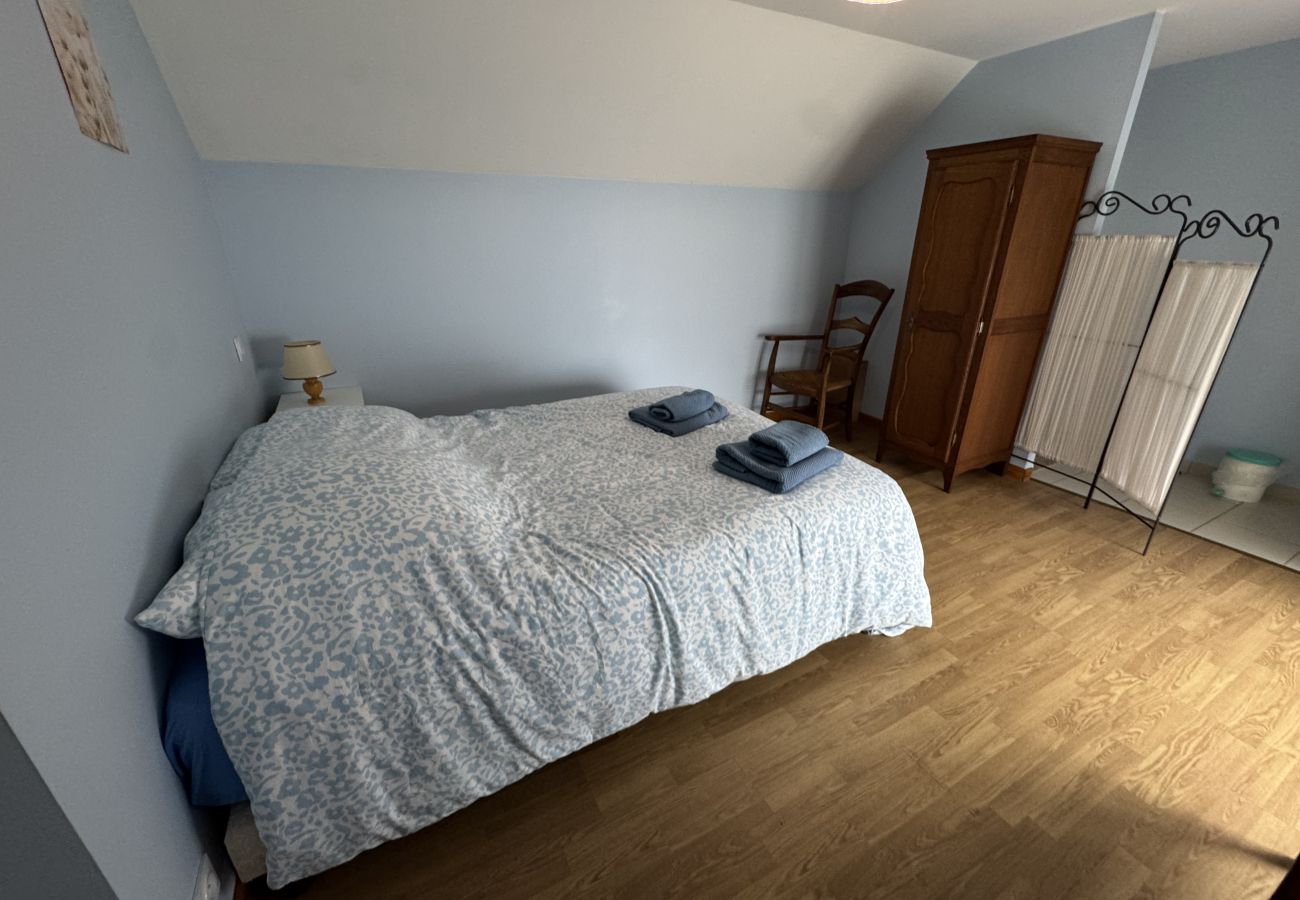 Maison à Miers - Gîte de charme en pierre , grand jardin, proche Ro