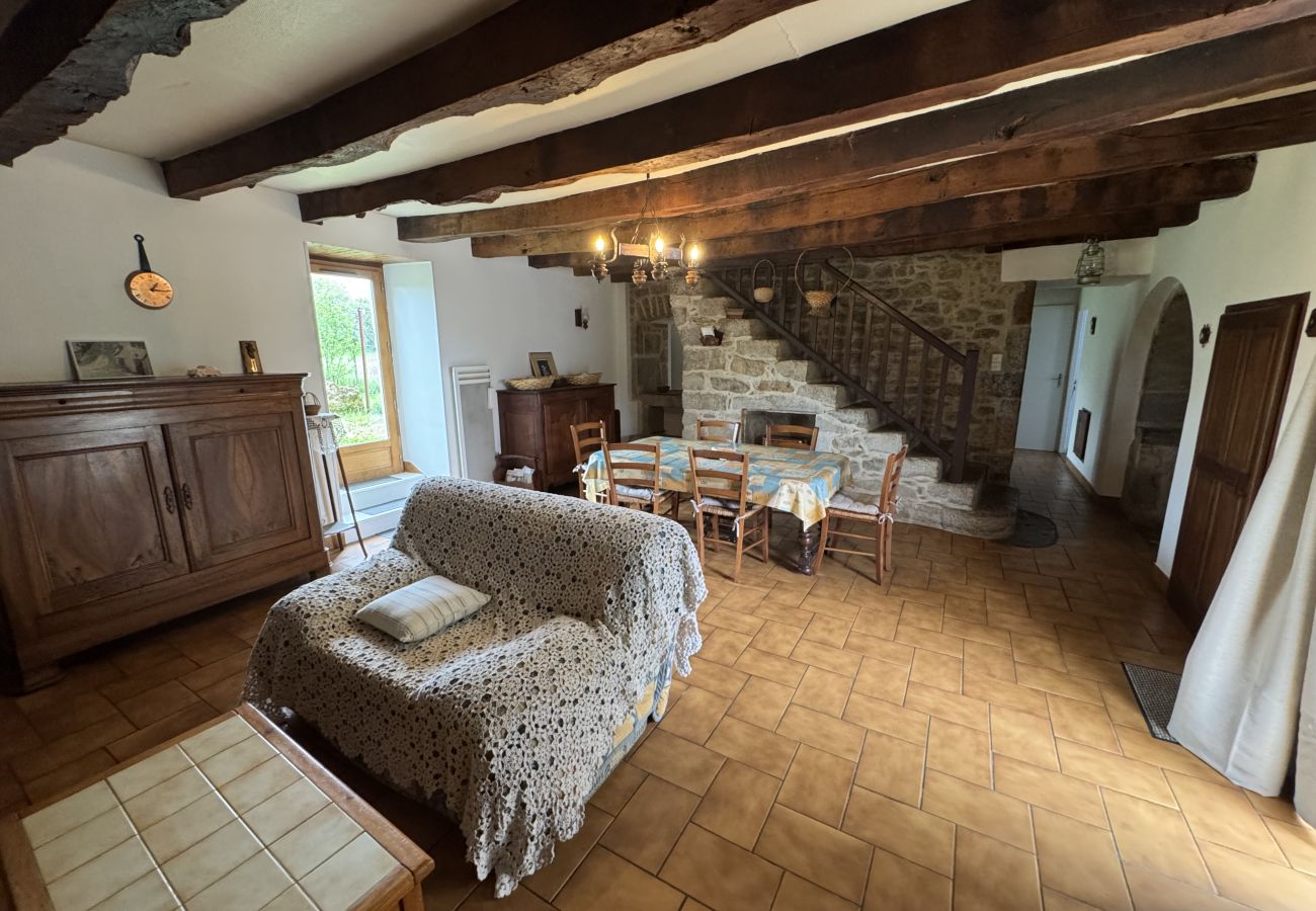 Maison à Miers - Gîte de charme en pierre , grand jardin, proche Ro