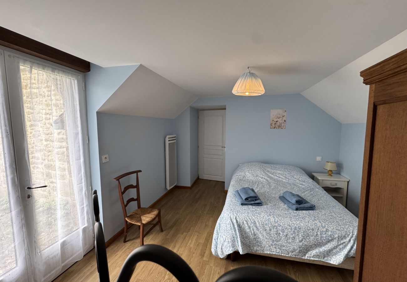 Maison à Miers - Gîte de charme en pierre , grand jardin, proche Ro