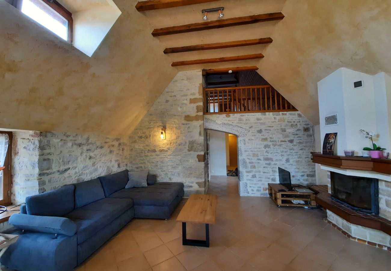 Maison à Flaujac-Gare - jolie maison de vacances avec piscine