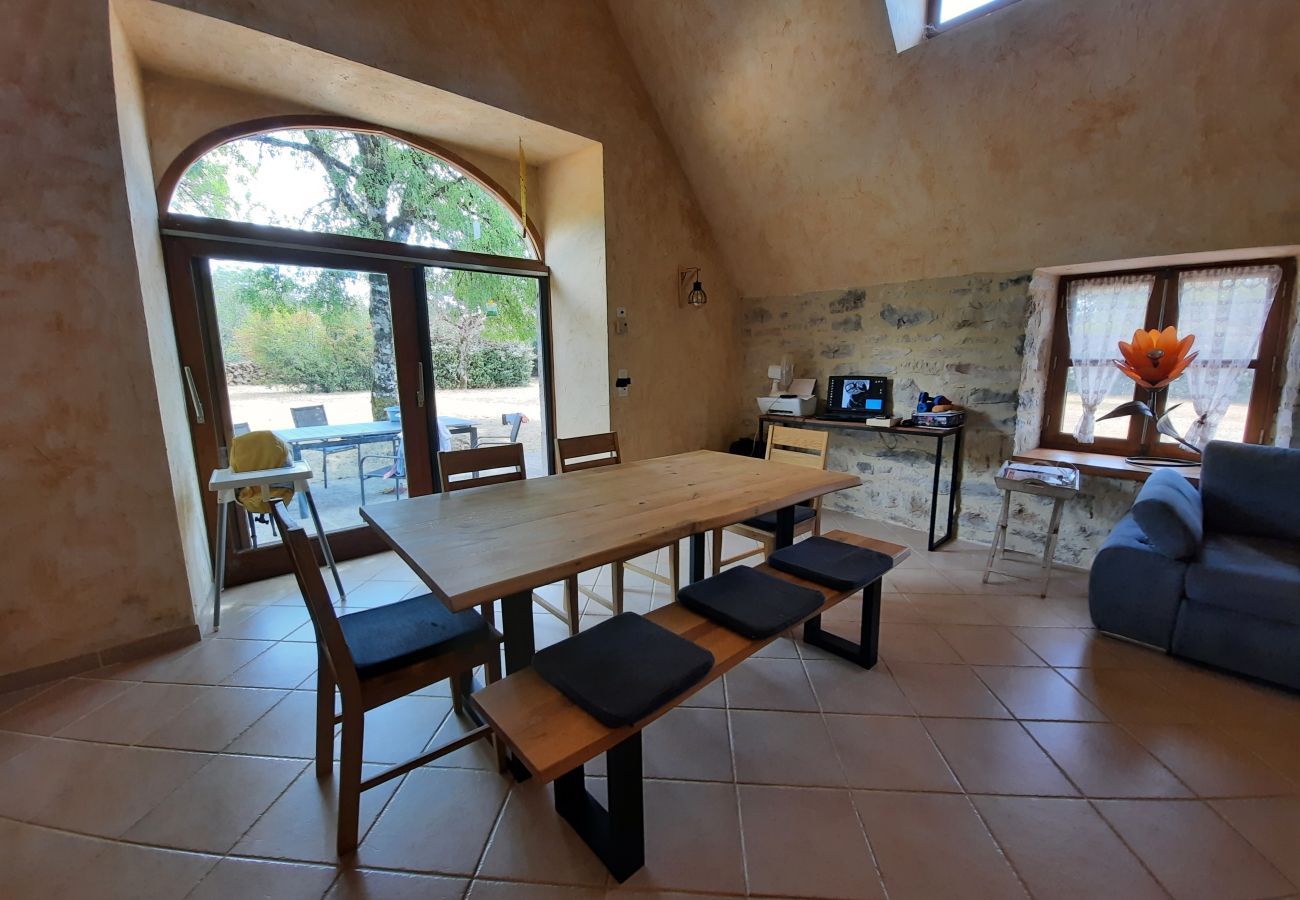 Maison à Flaujac-Gare - jolie maison de vacances avec piscine