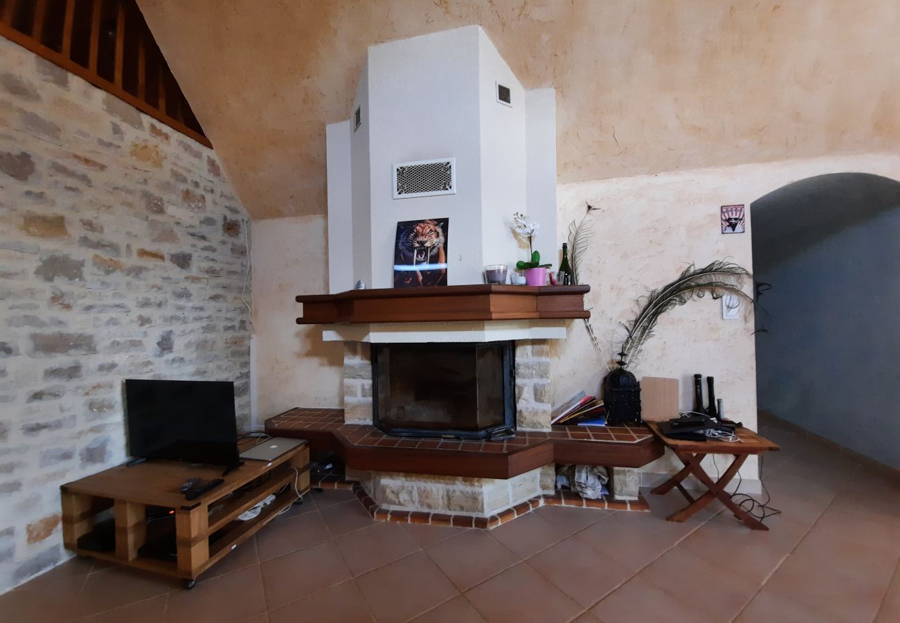 Maison à Flaujac-Gare - jolie maison de vacances avec piscine