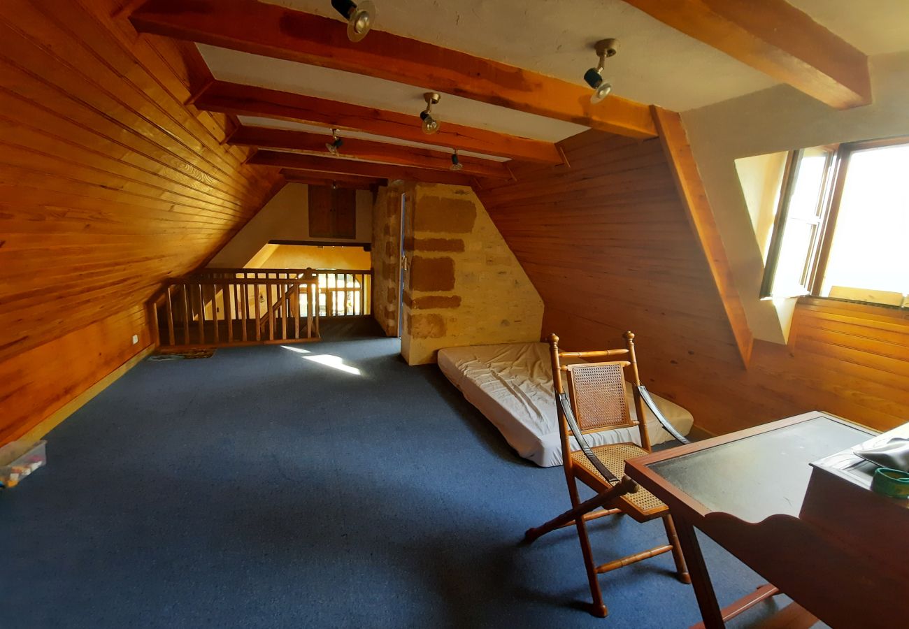 Maison à Flaujac-Gare - jolie maison de vacances avec piscine